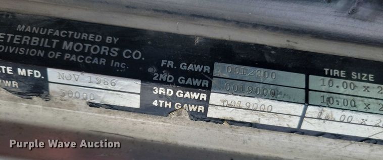 image for item EA2818 1987 Peterbilt 379 semi truck