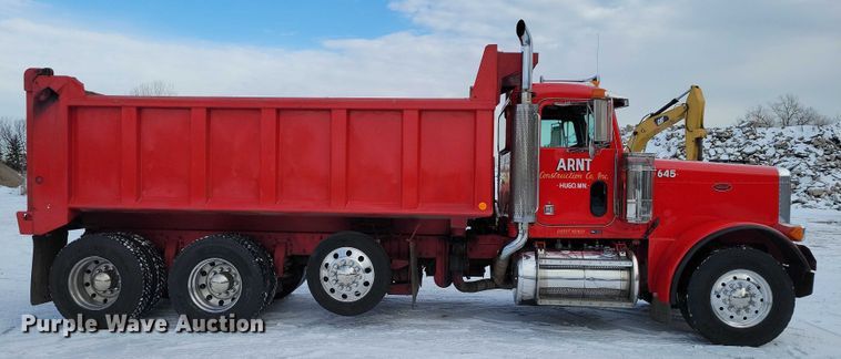image for item EA2819 2005 Peterbilt 379 dump truck
