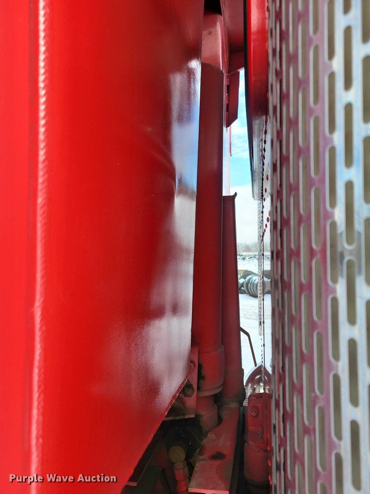 image for item EA2819 2005 Peterbilt 379 dump truck