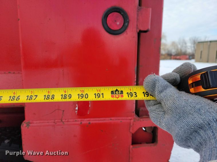 image for item EA2819 2005 Peterbilt 379 dump truck