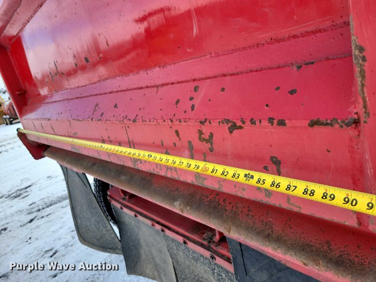 image for item EA2819 2005 Peterbilt 379 dump truck