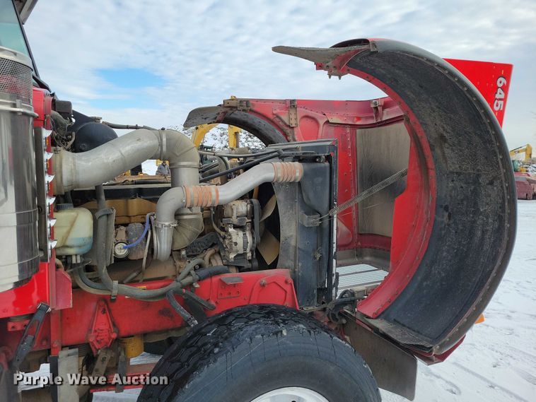 image for item EA2819 2005 Peterbilt 379 dump truck