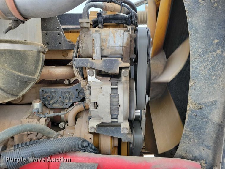 image for item EA2819 2005 Peterbilt 379 dump truck