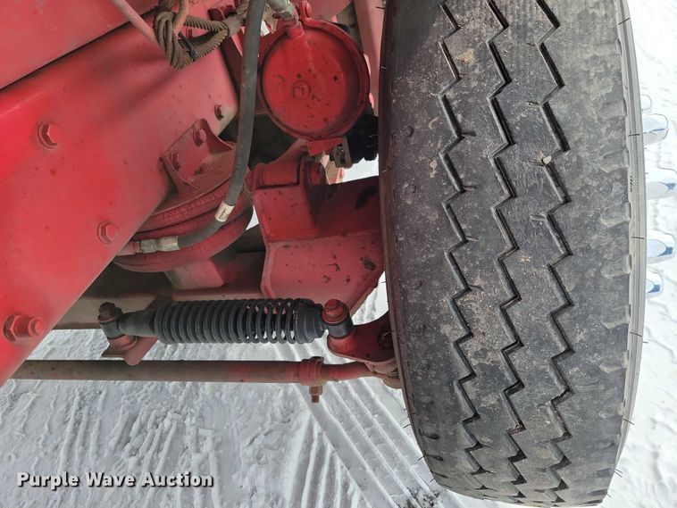 image for item EA2819 2005 Peterbilt 379 dump truck