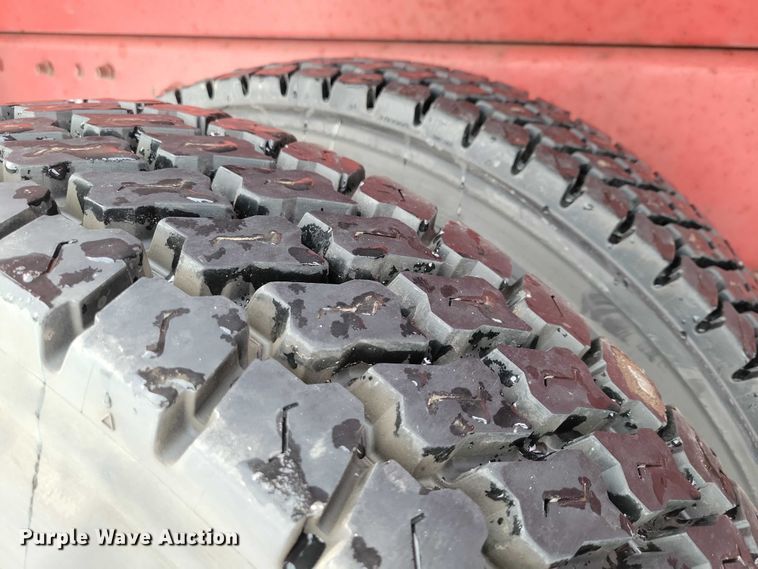 image for item EA2819 2005 Peterbilt 379 dump truck