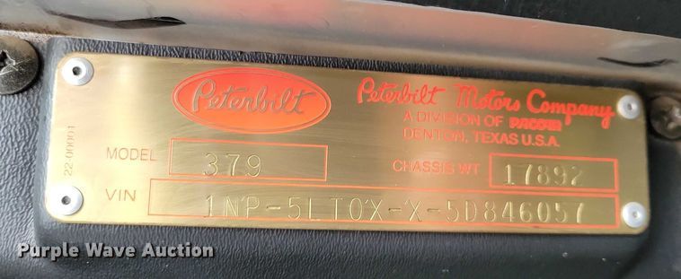 image for item EA2819 2005 Peterbilt 379 dump truck