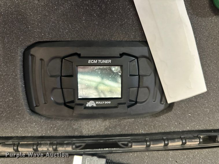 image for item EA2819 2005 Peterbilt 379 dump truck