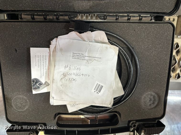 image for item EA2819 2005 Peterbilt 379 dump truck