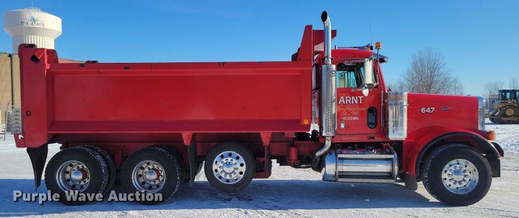 image for item EA2820 2003 Peterbilt 379 dump truck