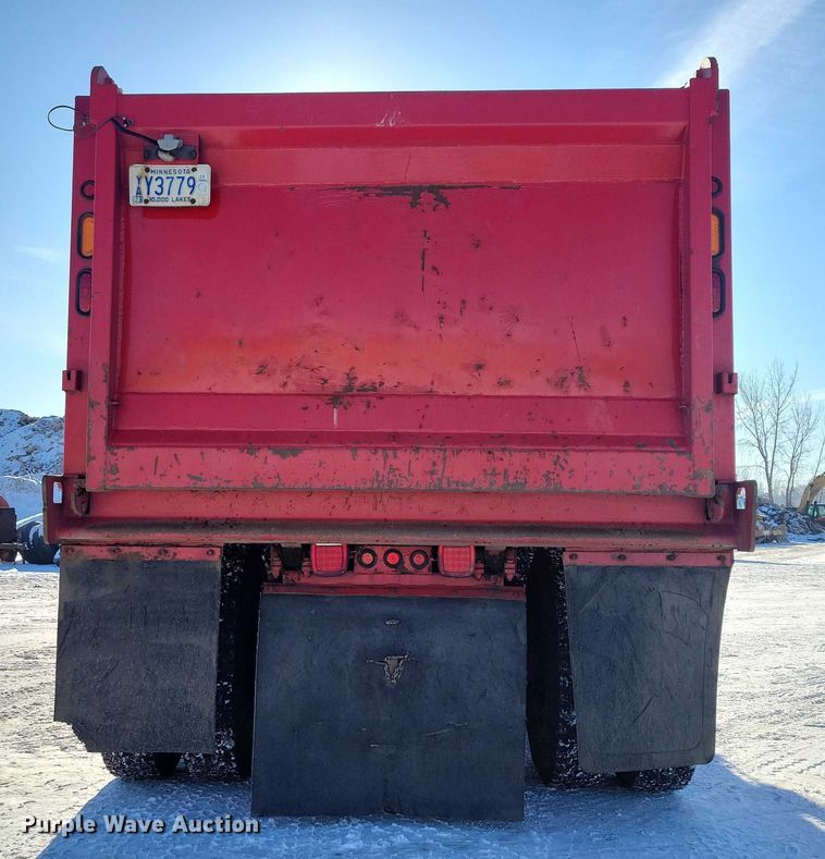 image for item EA2820 2003 Peterbilt 379 dump truck