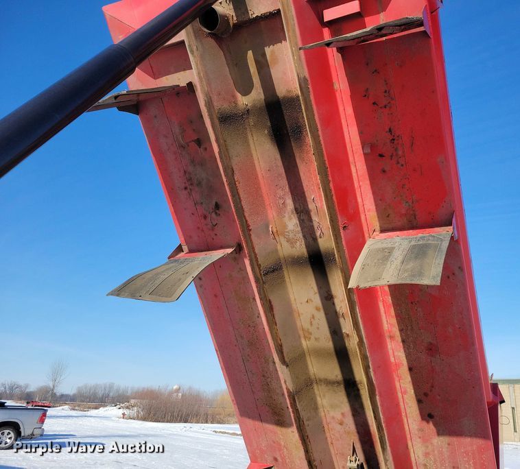 image for item EA2820 2003 Peterbilt 379 dump truck