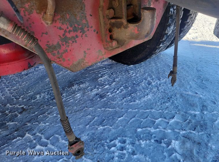 image for item EA2820 2003 Peterbilt 379 dump truck