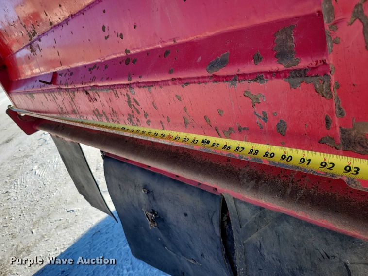 image for item EA2820 2003 Peterbilt 379 dump truck