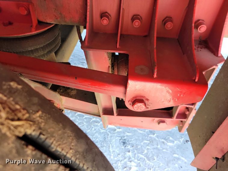 image for item EA2820 2003 Peterbilt 379 dump truck