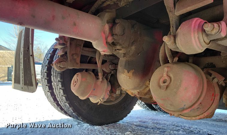 image for item EA2820 2003 Peterbilt 379 dump truck