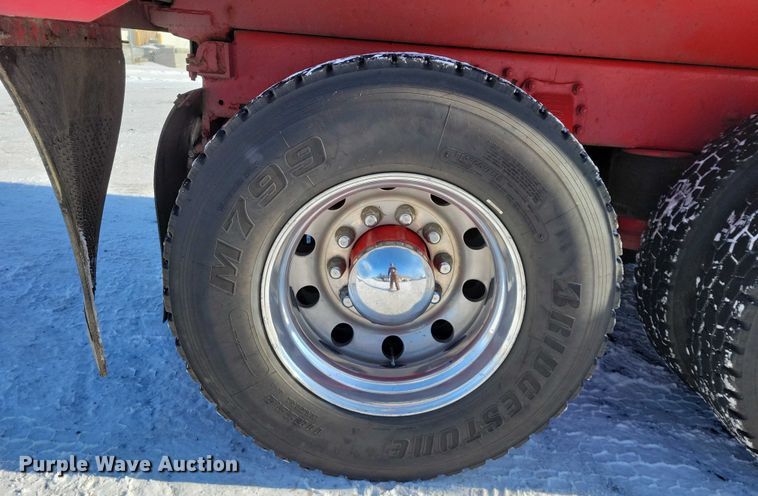 image for item EA2820 2003 Peterbilt 379 dump truck