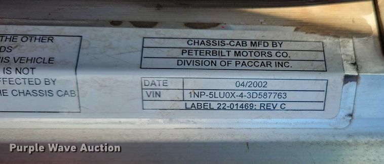 image for item EA2820 2003 Peterbilt 379 dump truck