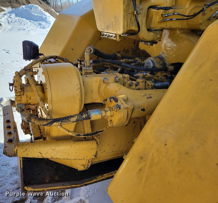 image for item EA2821 2006 Caterpillar 627G conventional scraper 