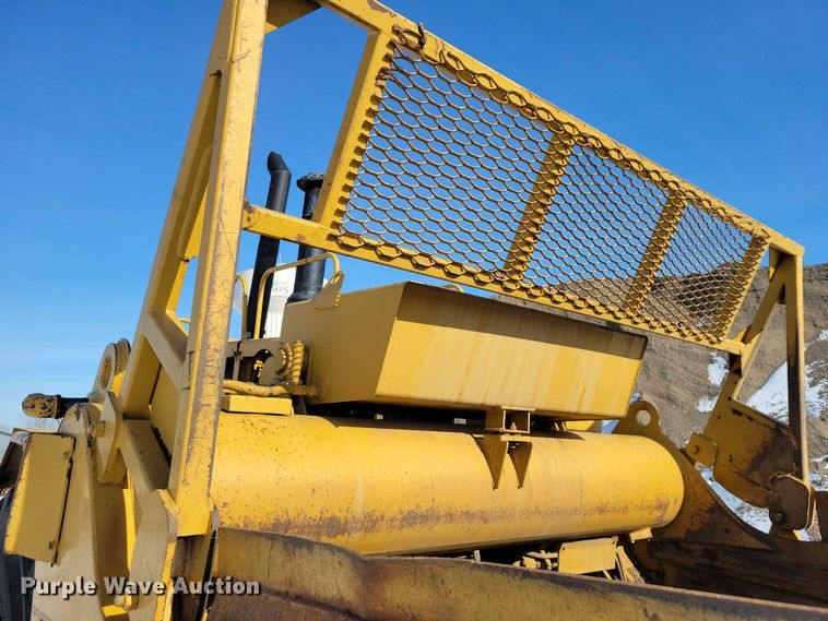 image for item EA2821 2006 Caterpillar 627G conventional scraper 