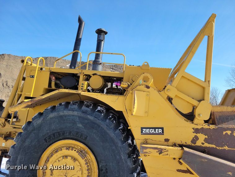 image for item EA2821 2006 Caterpillar 627G conventional scraper 
