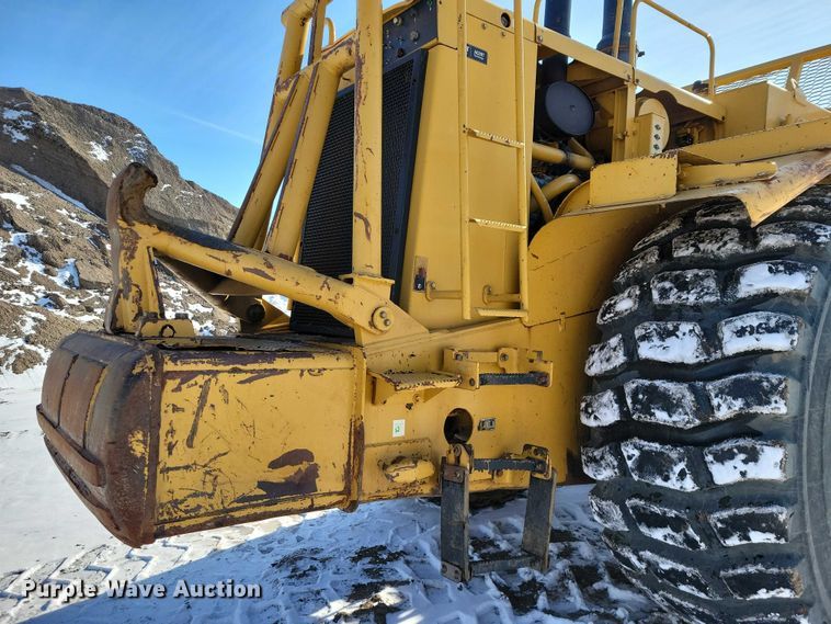 image for item EA2821 2006 Caterpillar 627G conventional scraper 