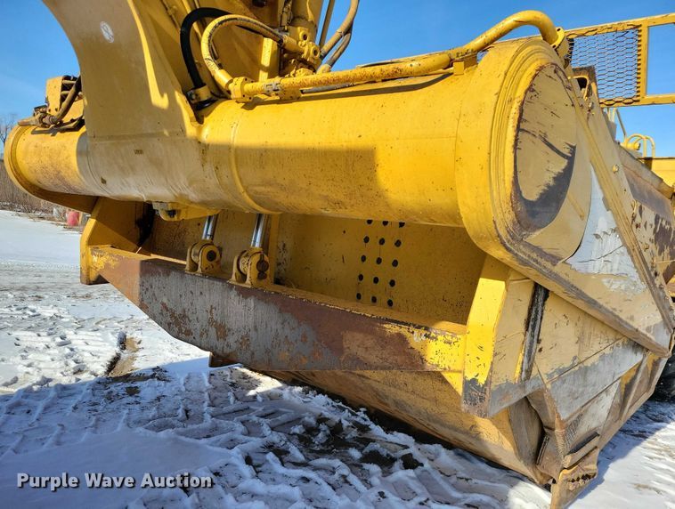 image for item EA2821 2006 Caterpillar 627G conventional scraper 