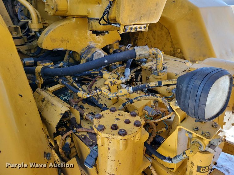 image for item EA2821 2006 Caterpillar 627G conventional scraper 