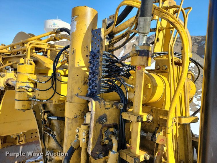 image for item EA2821 2006 Caterpillar 627G conventional scraper 