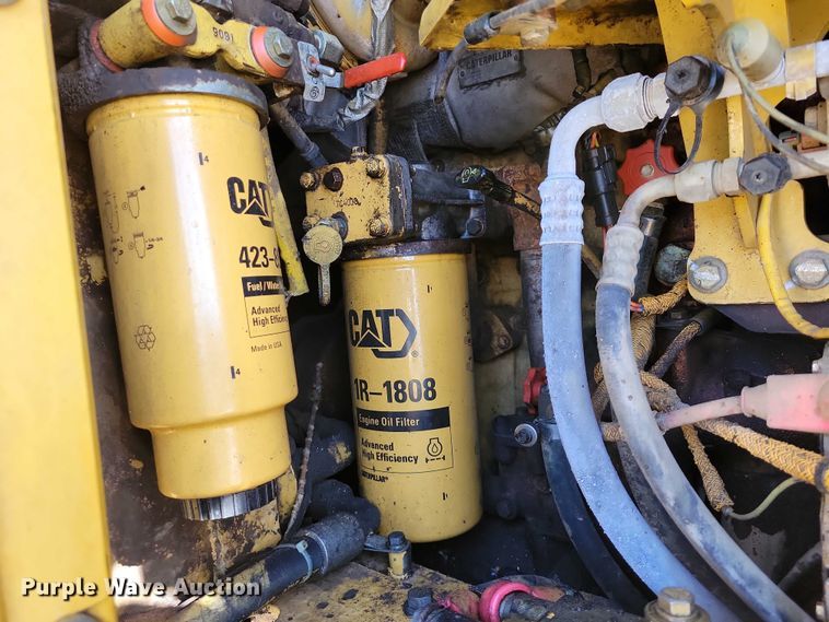 image for item EA2821 2006 Caterpillar 627G conventional scraper 