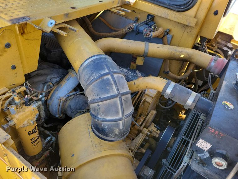 image for item EA2821 2006 Caterpillar 627G conventional scraper 