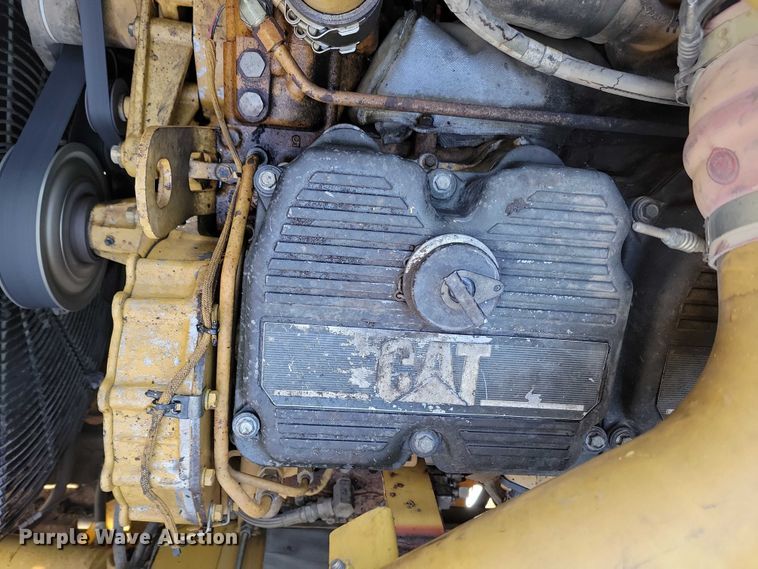 image for item EA2821 2006 Caterpillar 627G conventional scraper 