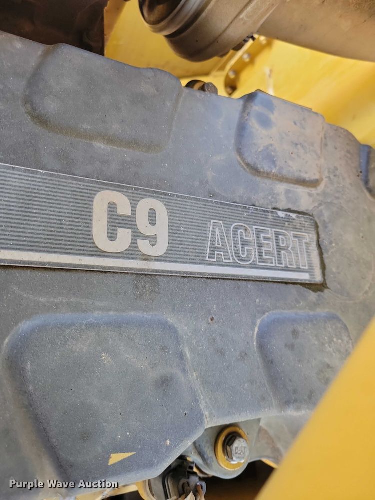 image for item EA2821 2006 Caterpillar 627G conventional scraper 