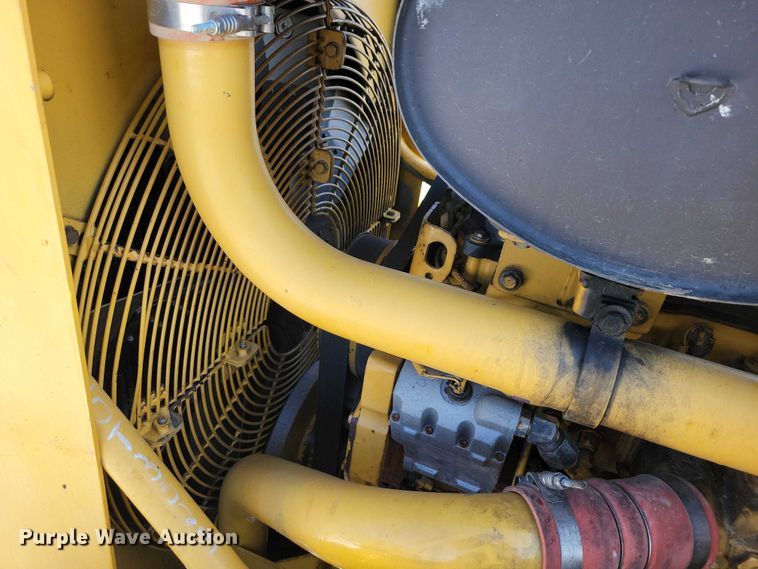 image for item EA2821 2006 Caterpillar 627G conventional scraper 