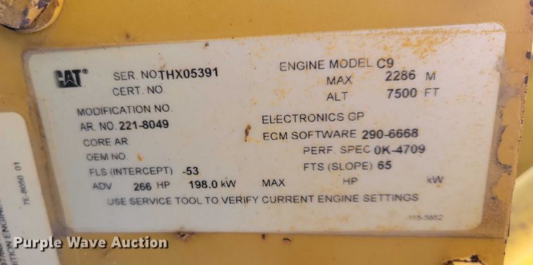 image for item EA2821 2006 Caterpillar 627G conventional scraper 