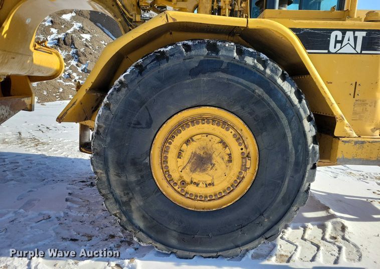 image for item EA2821 2006 Caterpillar 627G conventional scraper 