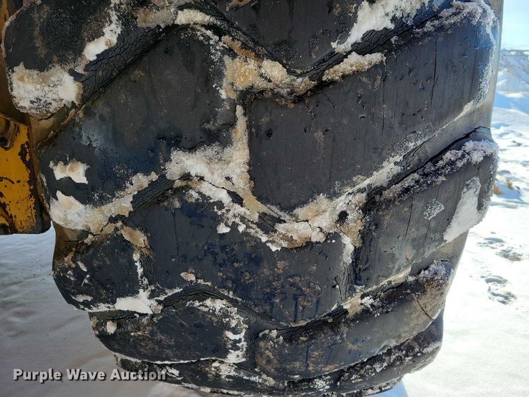 image for item EA2821 2006 Caterpillar 627G conventional scraper 