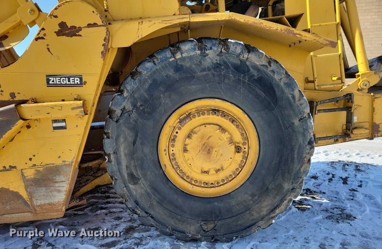 image for item EA2821 2006 Caterpillar 627G conventional scraper 