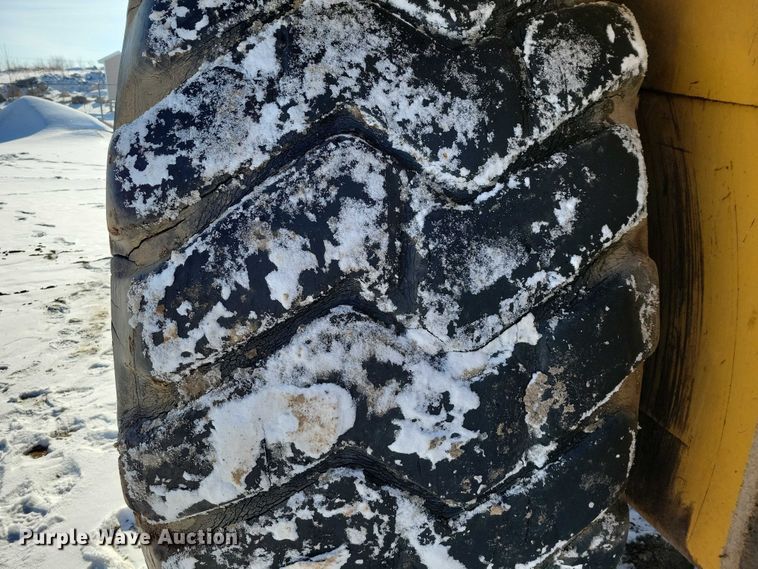 image for item EA2821 2006 Caterpillar 627G conventional scraper 