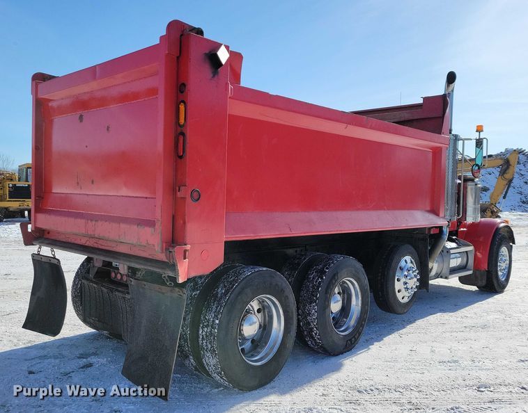 image for item EA2822 1995 Peterbilt 357 dump truck