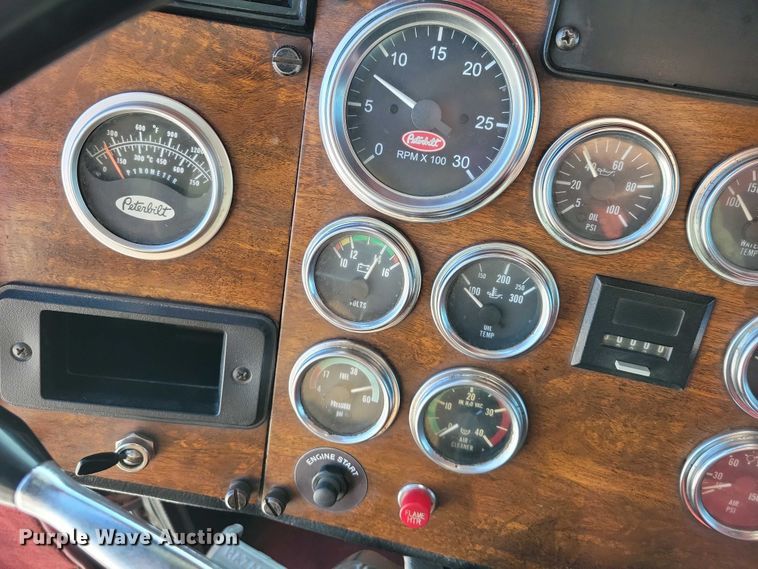 image for item EA2822 1995 Peterbilt 357 dump truck