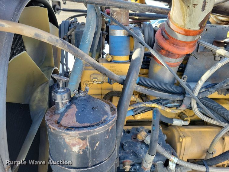 image for item EA2822 1995 Peterbilt 357 dump truck