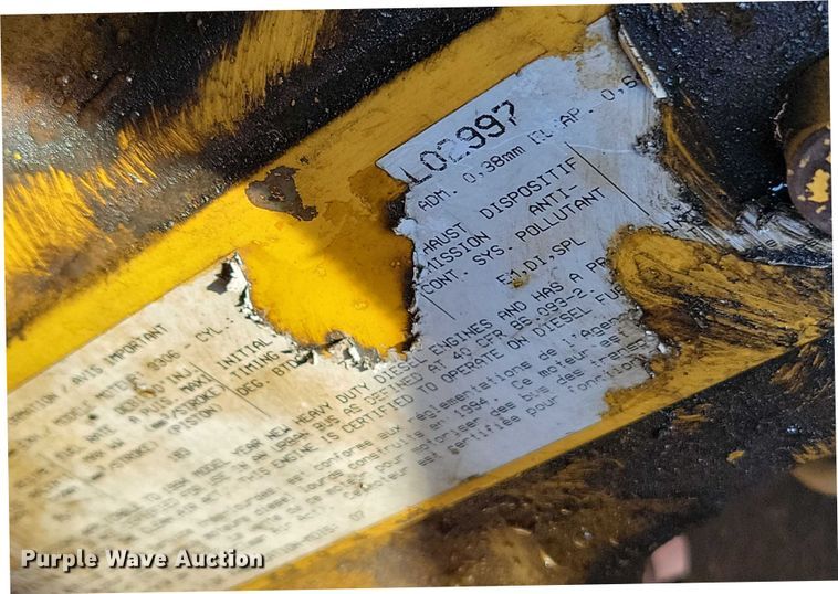 image for item EA2822 1995 Peterbilt 357 dump truck