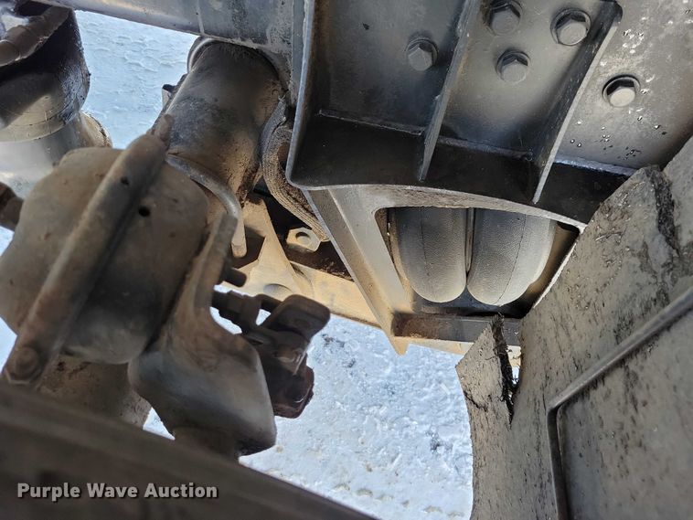 image for item EA2822 1995 Peterbilt 357 dump truck