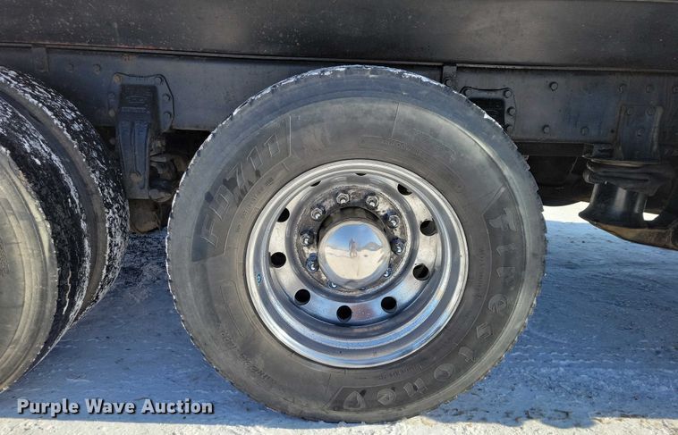 image for item EA2822 1995 Peterbilt 357 dump truck