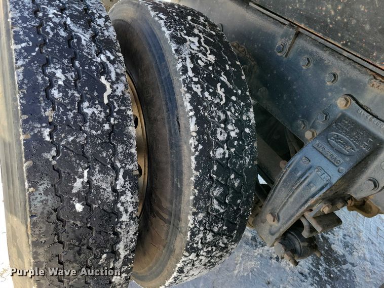 image for item EA2822 1995 Peterbilt 357 dump truck