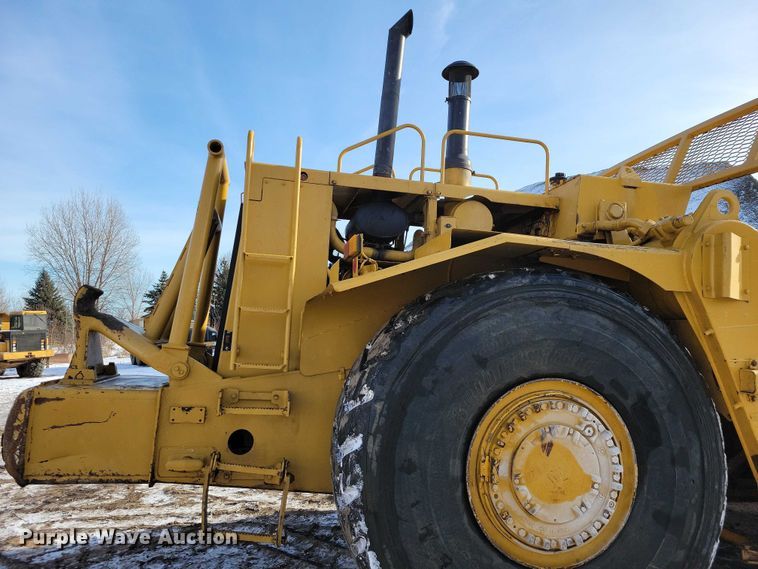 image for item EA2823 2006 Caterpillar 627G conventional scraper 