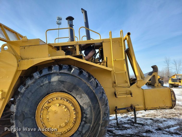 image for item EA2823 2006 Caterpillar 627G conventional scraper 