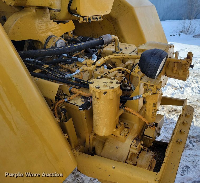 image for item EA2823 2006 Caterpillar 627G conventional scraper 