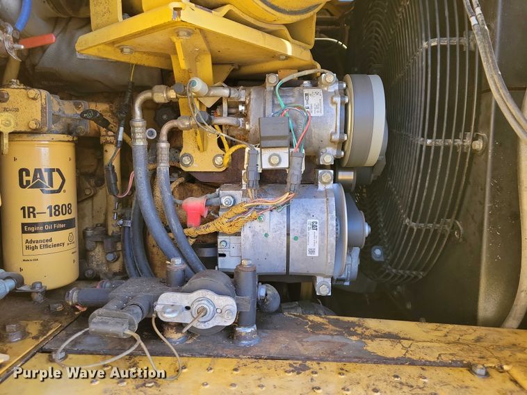 image for item EA2823 2006 Caterpillar 627G conventional scraper 