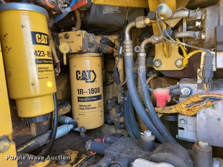 image for item EA2823 2006 Caterpillar 627G conventional scraper 